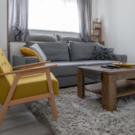 Jumi Apartment Beograd Bagian luar foto