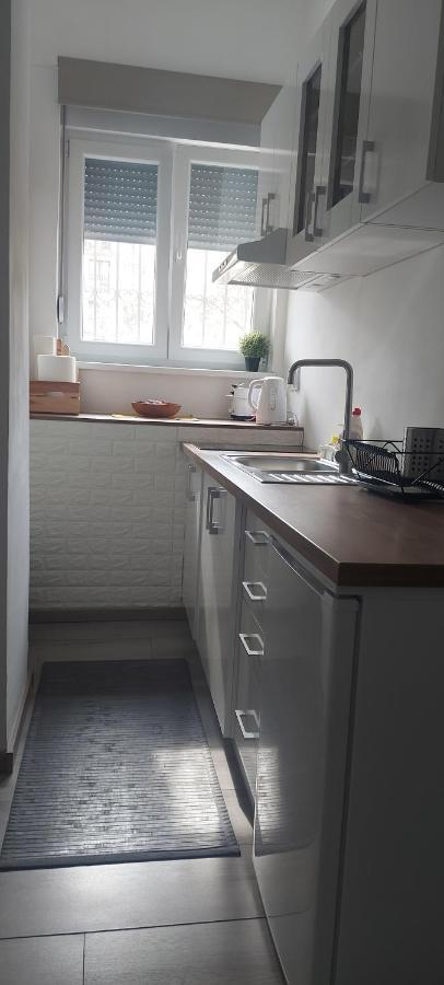 Jumi Apartment Beograd Bagian luar foto