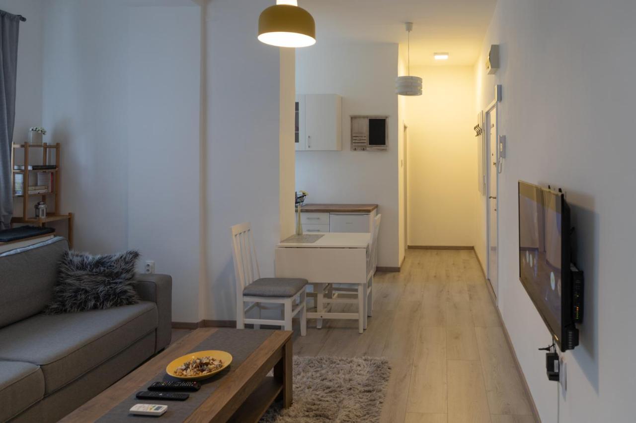 Jumi Apartment Beograd Bagian luar foto