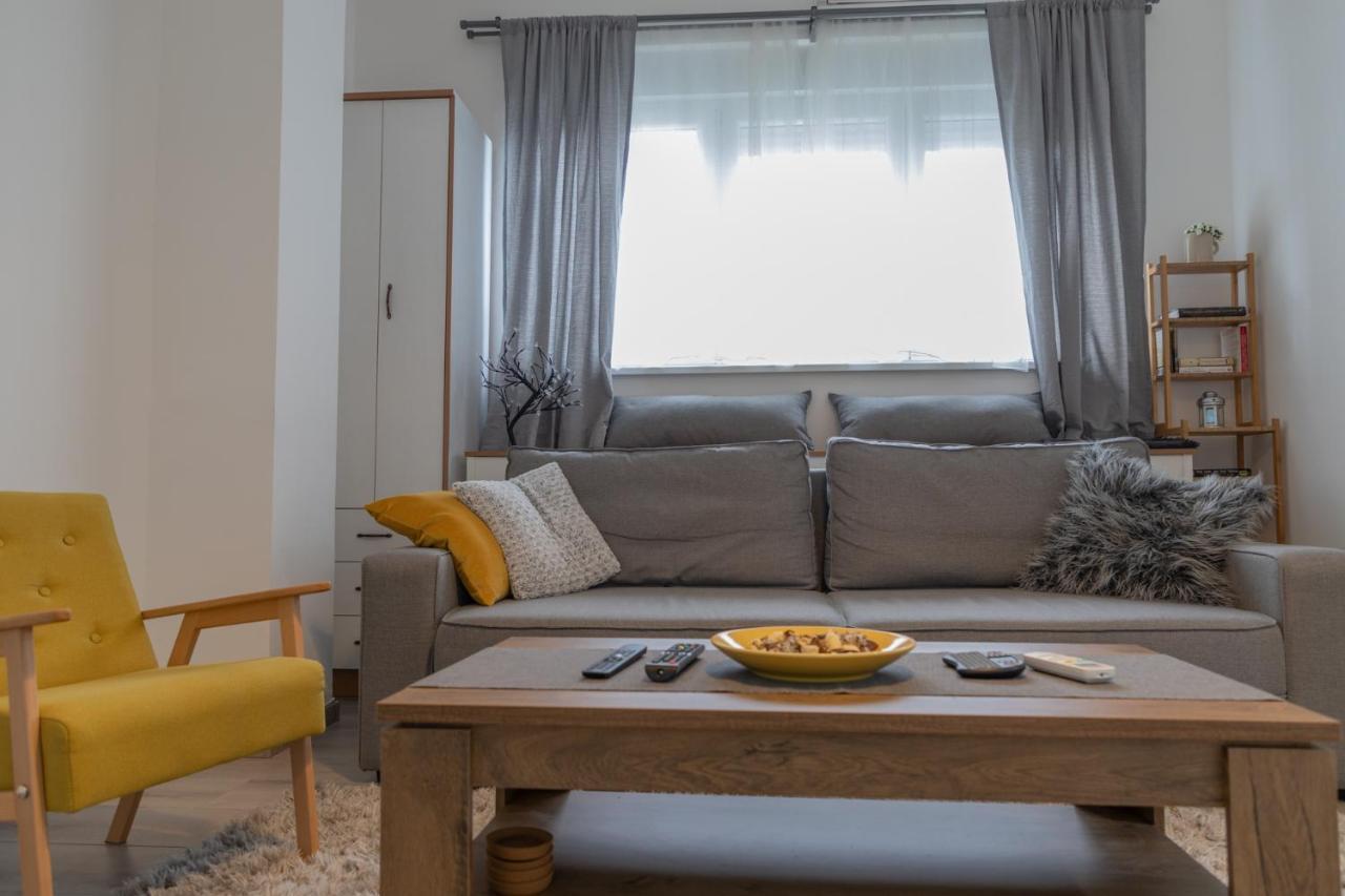 Jumi Apartment Beograd Bagian luar foto